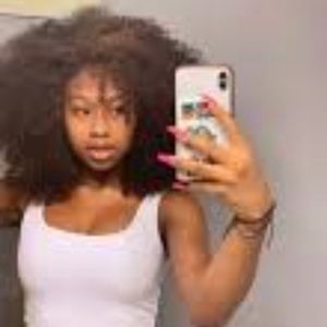 Meet your Posher, Amya